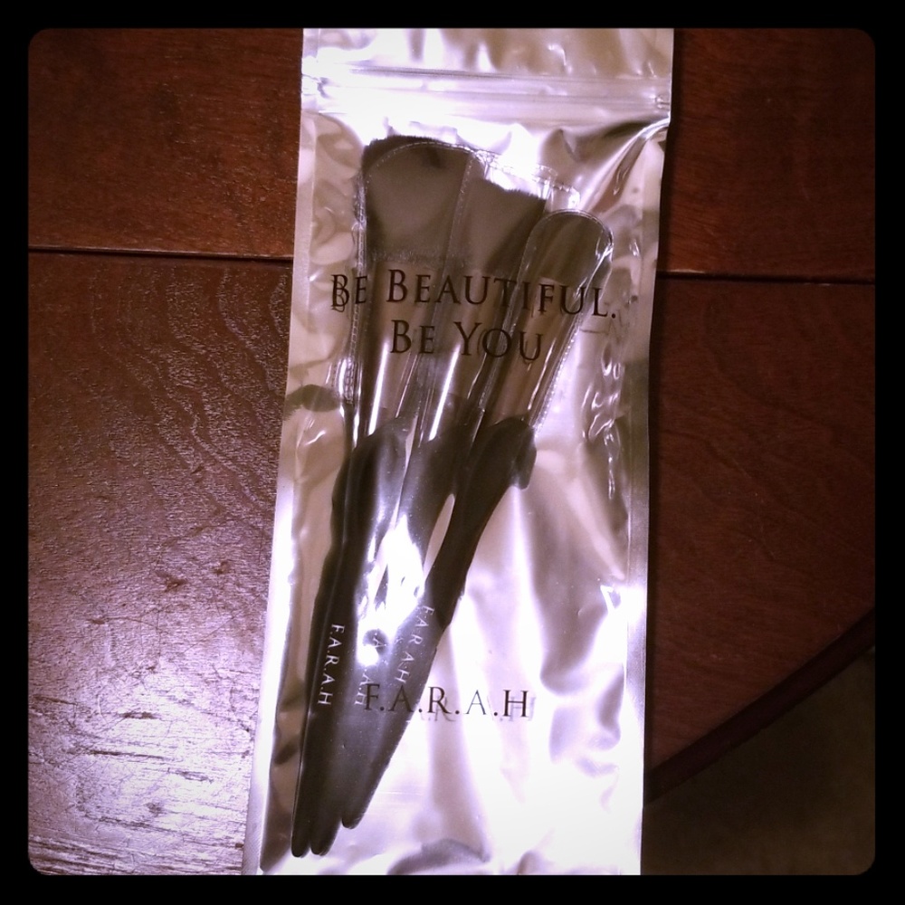 Farah Brushes